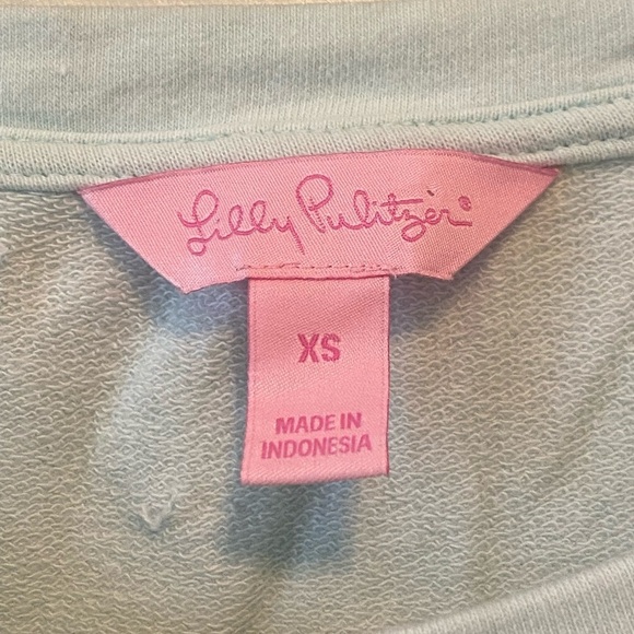 Lilly Pulitzer Seas The Day Resort Wear Fish Print Sweatshirt - Picture 7 of 7